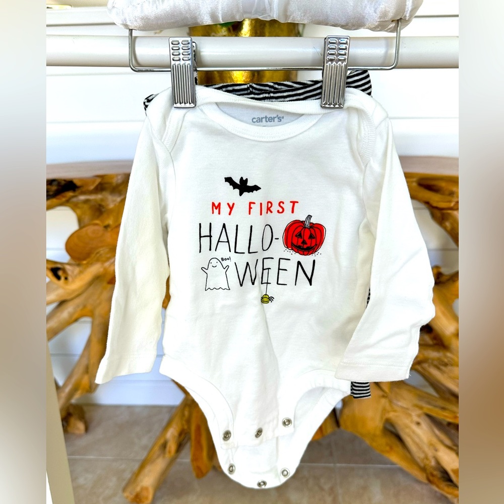 Carter’s My First Halloween outfit size 0-3 months baby
